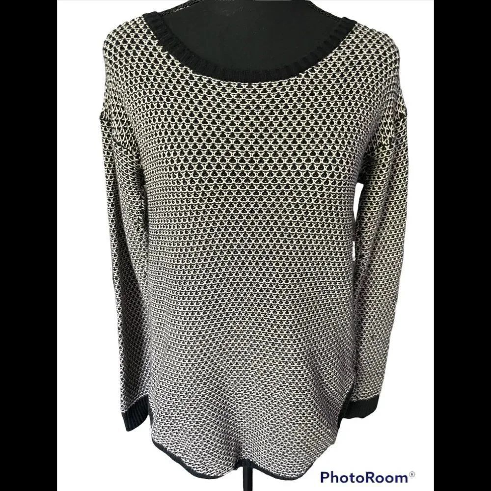 SPENDID crew neck rounded bottom hem cotton /rayon/silk blend knit sweater sz XS